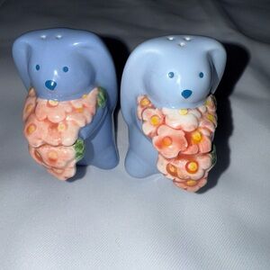Vintage Avon Bunny Salt and Pepper Set